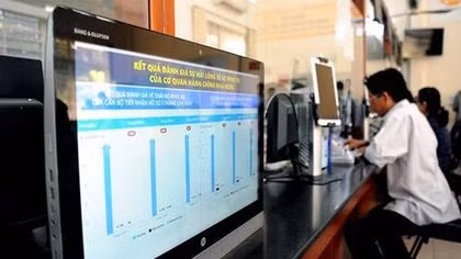 HCM City told to improve public satisfaction in administrative procedures