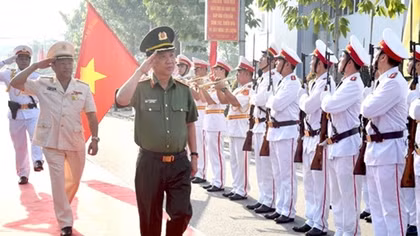 People's Police University asked to improve training capacity and quality 