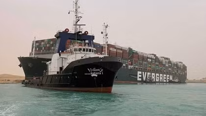 Suez ship rescuers weigh time and tide with risk of tip or tear
