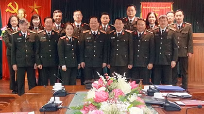 Deputy Minister Nguyen Van Thanh works with Inspection Commission