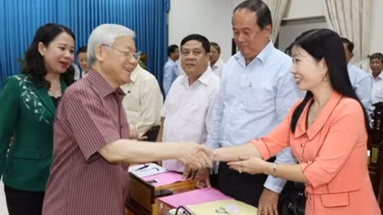 Party chief commends An Giang on clear orientation for development