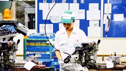 Japanese cash flow to Vietnam changes direction