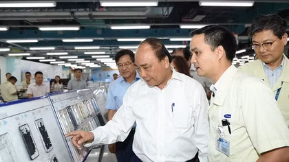 PM praises Samsung’s achievements in Vietnam