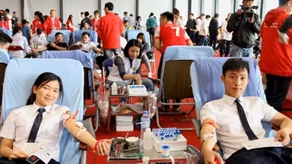 Nearly 1,000 units of blood given on first day of Red Spring Festival