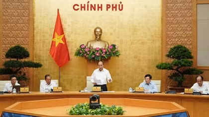 PM urges resolution to bottlenecks in public investment disbursement