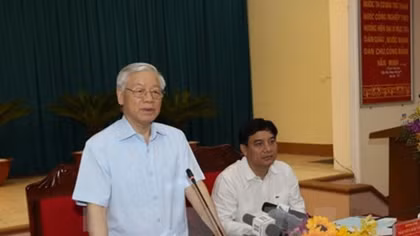 Nghe An should make methodical steps to develop: Party leader