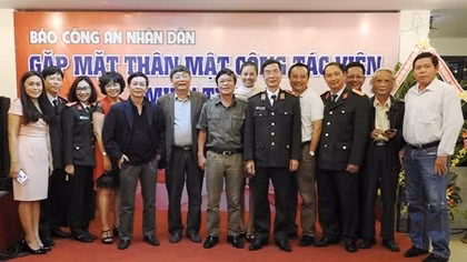 Sentimental meeting with CAND Newspaper’s collaborators held in Da Nang