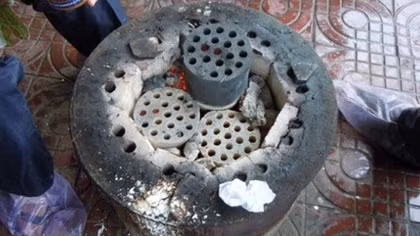Hanoi to end use of deadly stoves