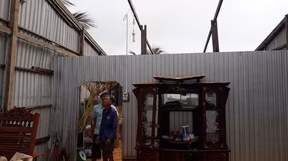 More than 100 houses unroofed as tornados hit Kien Giang