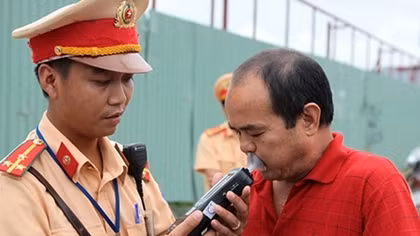 Vietnam to strictly punish drink drivers