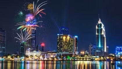 Fireworks to light up the sky in HCM city to celebrate National Reunification Day