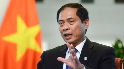 PM Phuc's special envoy visits Romania