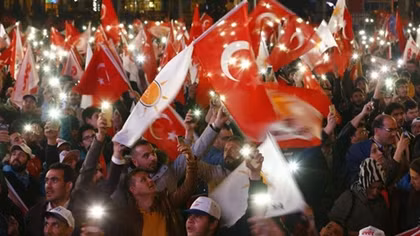 Turkey's Erdogan declares referendum victory, opponents plan challenge