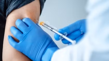Nearly 40,000 Vietnamese get COVID-19 vaccine with no serious side-effects