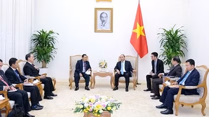 Vietnam makes every effort to nurture relations with Laos