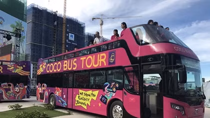 Open double-decker bus tour launched in Da Nang