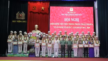 Good examples in of People's Police Academy’s emulation movement honored 