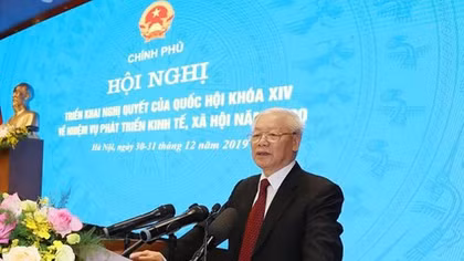 Top leader calls for stronger efforts for better achievements in 2020