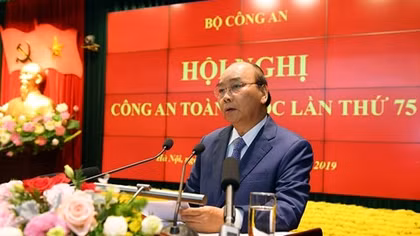 People’s Public Security Forces serves as Party's sword and people’s shield: PM Phuc