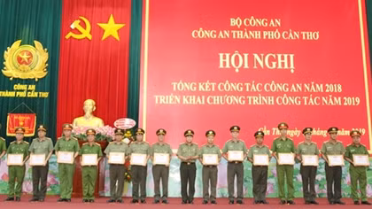 Can Tho Police urged to improve effectiveness of professional measures