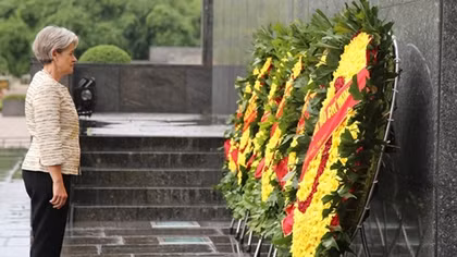 UNESCO Director General pays tribute to President Ho Chi Minh