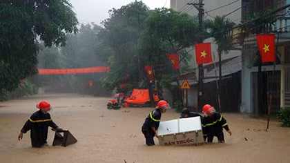 Ha Giang police support people during natural disaster