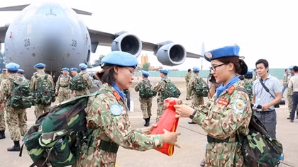 Vietnamese female soldiers leave for UN peacekeeping mission in South Sudan