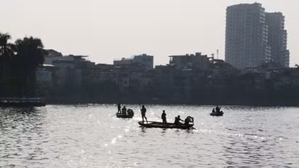 Hanoi lake returns to life after mass fish deaths