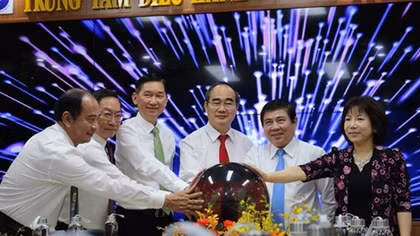 Ho Chi Minh City launch smart healthcare, education management centers