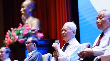 Diplomatic sector’s 75-year experiences shared at Hanoi conference