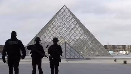 French soldier shoots, wounds machete-wielding attacker at Paris Louvre