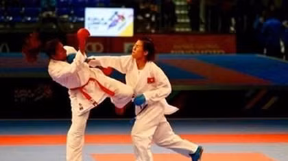 Vietnamese girl fights her way to historic karate gold at international tournament