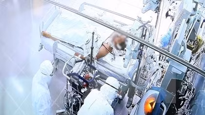 Vietnam ensures medical care and health safety for foreigners