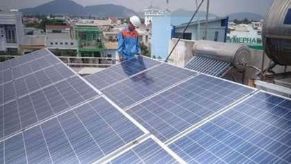 Quang Tri calls for investment in renewable energy