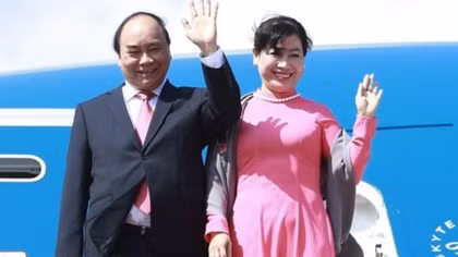 PM leaves for Singapore official visit, ASEAN Summit participation
