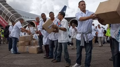 Quang Binh calls for Cuba’s continued support in health care