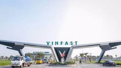 Vietnam’s carmaker VinGroup to launch electric bus service in 5 cities