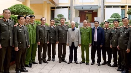 Party Secretary-General, State President Nguyen Phu Trong attends PSCPC’s meeting