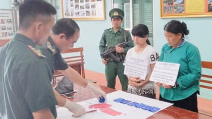 2 women arrested for transporting 1,400 synthetic drug pills