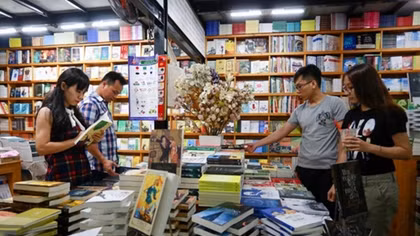 HCMC plans more book streets to promote reading culture