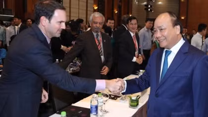 PM: Sustainable development is whole society’s responsibility