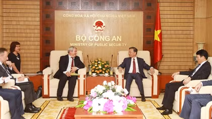 Minister To Lam meets Vice Chairman of Czech lower house 