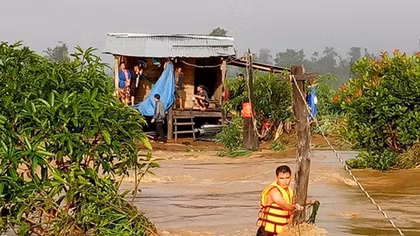 Non-commissioned police officer saved many lives from flooding