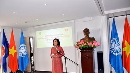 Vietnamese abroad urged to make more contributions to homeland