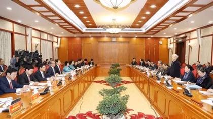 Da Nang should grow stronger, faster: Party chief and State president