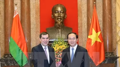 President greets Belarusian State Security Committee Chairman