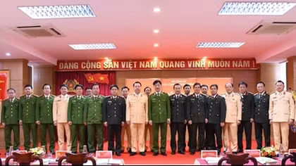Deputy Minister Nguyen Duy Ngoc attends Traffic Police Conference