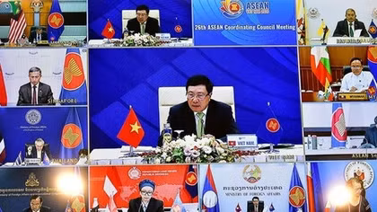 ASEAN Coordinating Council holds third meeting in Hanoi