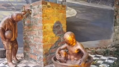 Private collection of People’s Artist displayed in Hanoi
