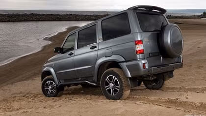 Russian cars enter Vietnam, slow sales predicted